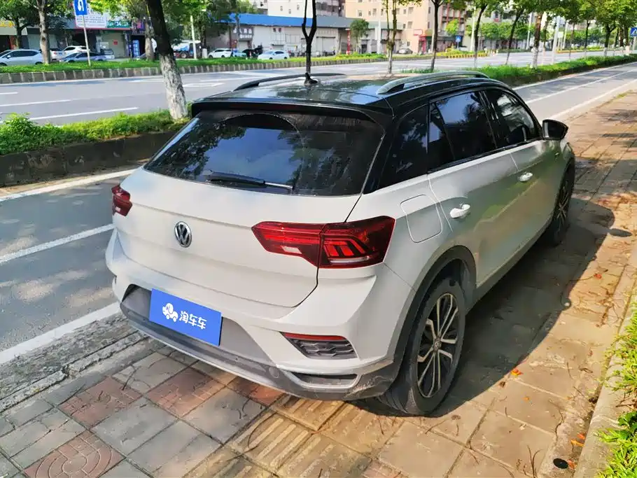 Volkswagen T-ROC 2019 280TSI DSG 2WD Comfort Version China VI фото 3