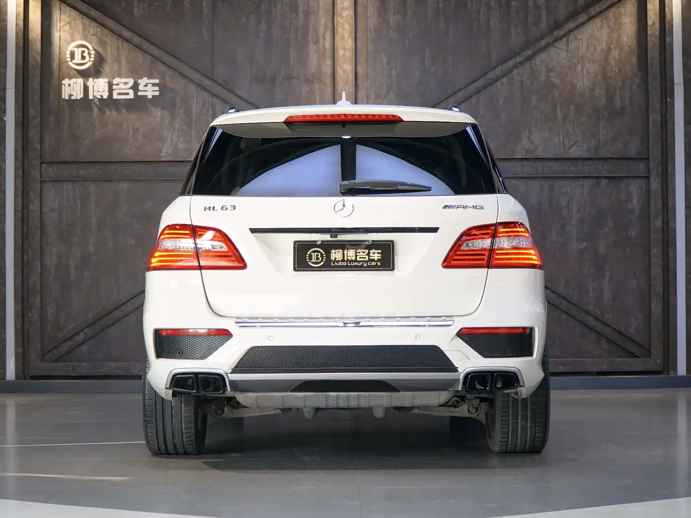 Mercedes-Benz M-Class AMG 2012 AMG ML 63 фото 2