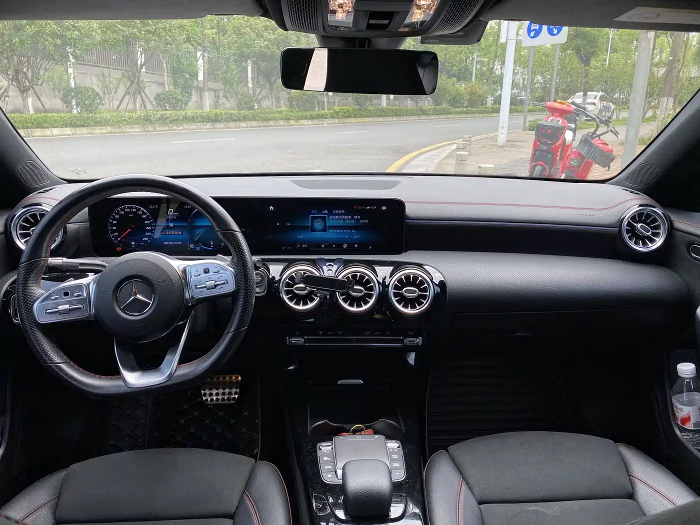 Mercedes-Benz CLA (Import) 2020 CLA 200 фото 13