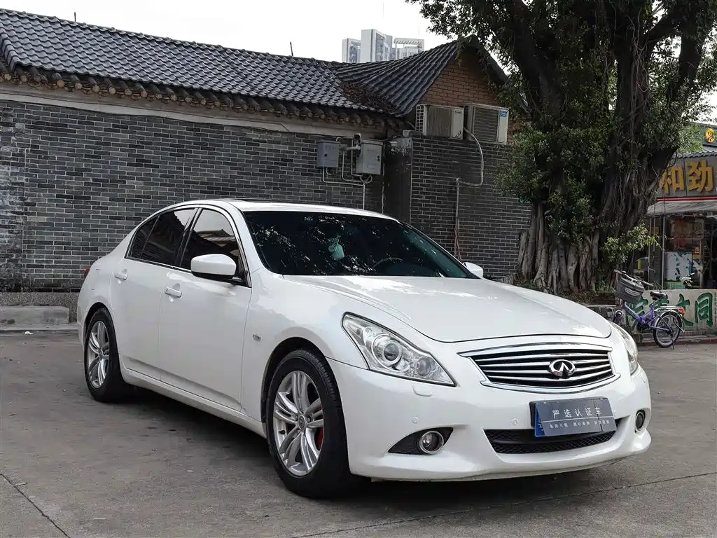 Infiniti G Series 2013 G25 Sedan Luxury Sport Edition фото 3