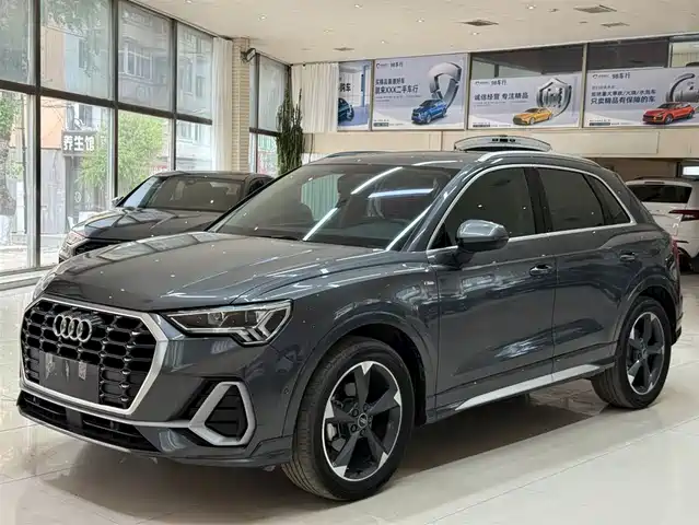Audi Q3 2023 35 TFSI Fashion Dynamic (1.4T)
