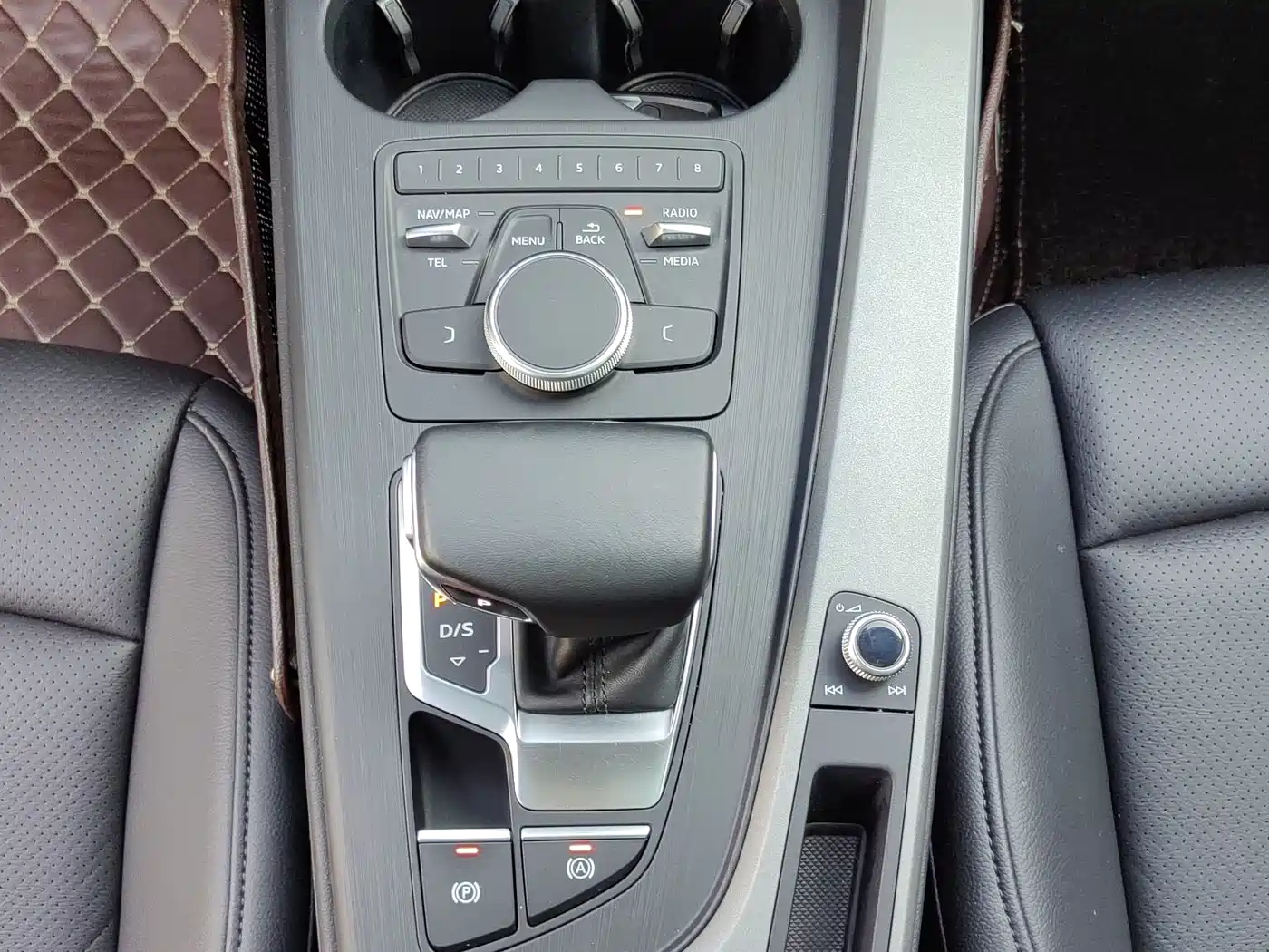 Audi A4L 2019 40 TFSI Progressive (China VI) фото 31