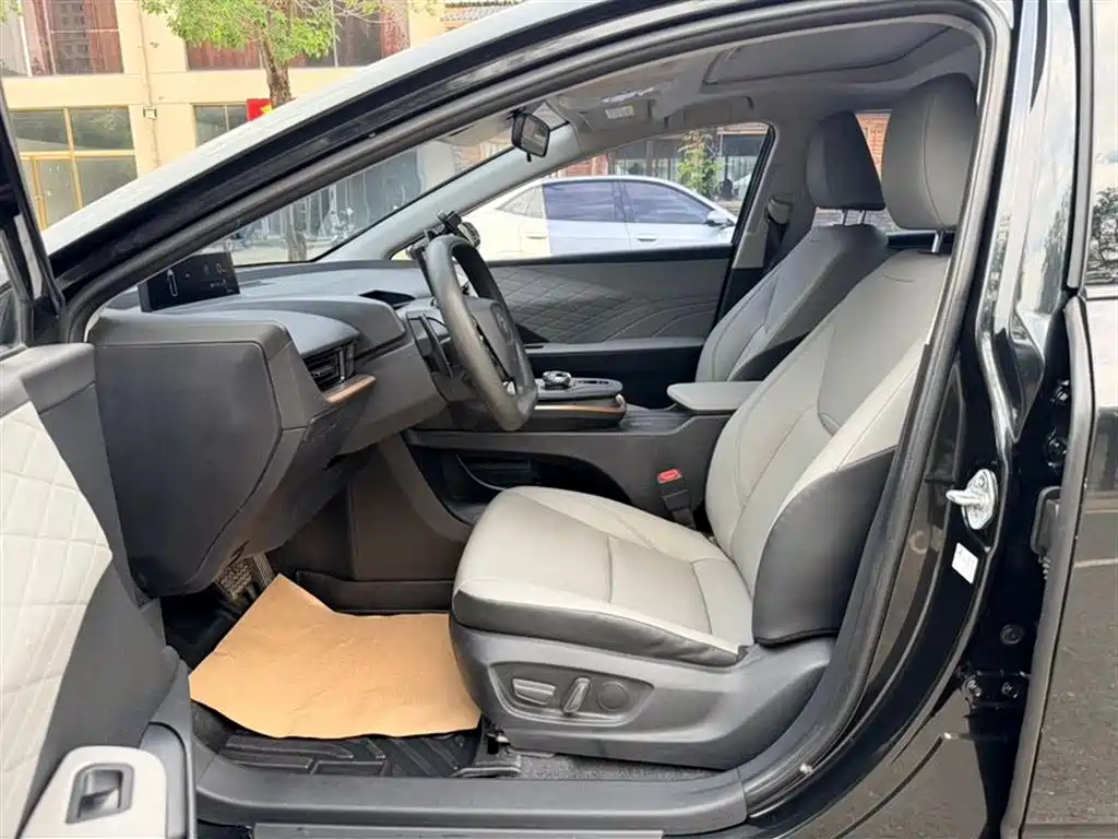 Toyota bZ3 2024 517km Elite PRO фото 4