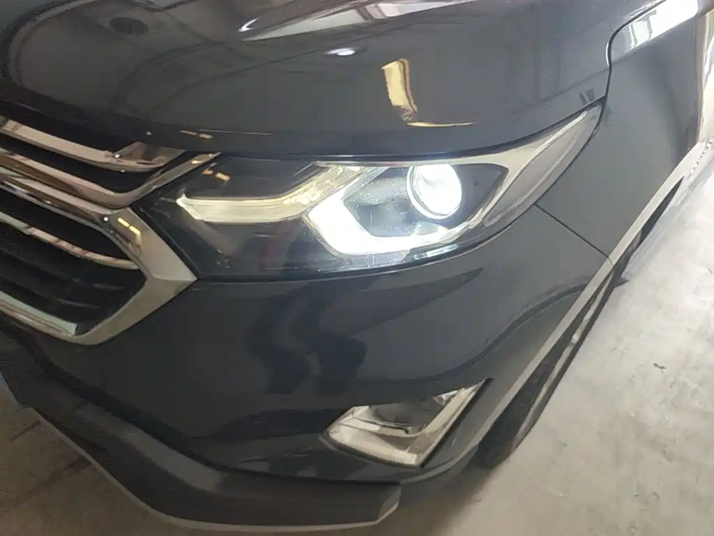 Chevrolet Equinox 2018 535T Automatic Galloping Edition фото 24