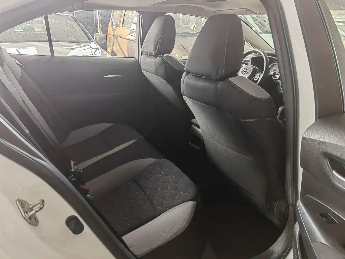 Toyota Corolla 2021 1.2T S-CVT Elite PLUS Edition фото 15