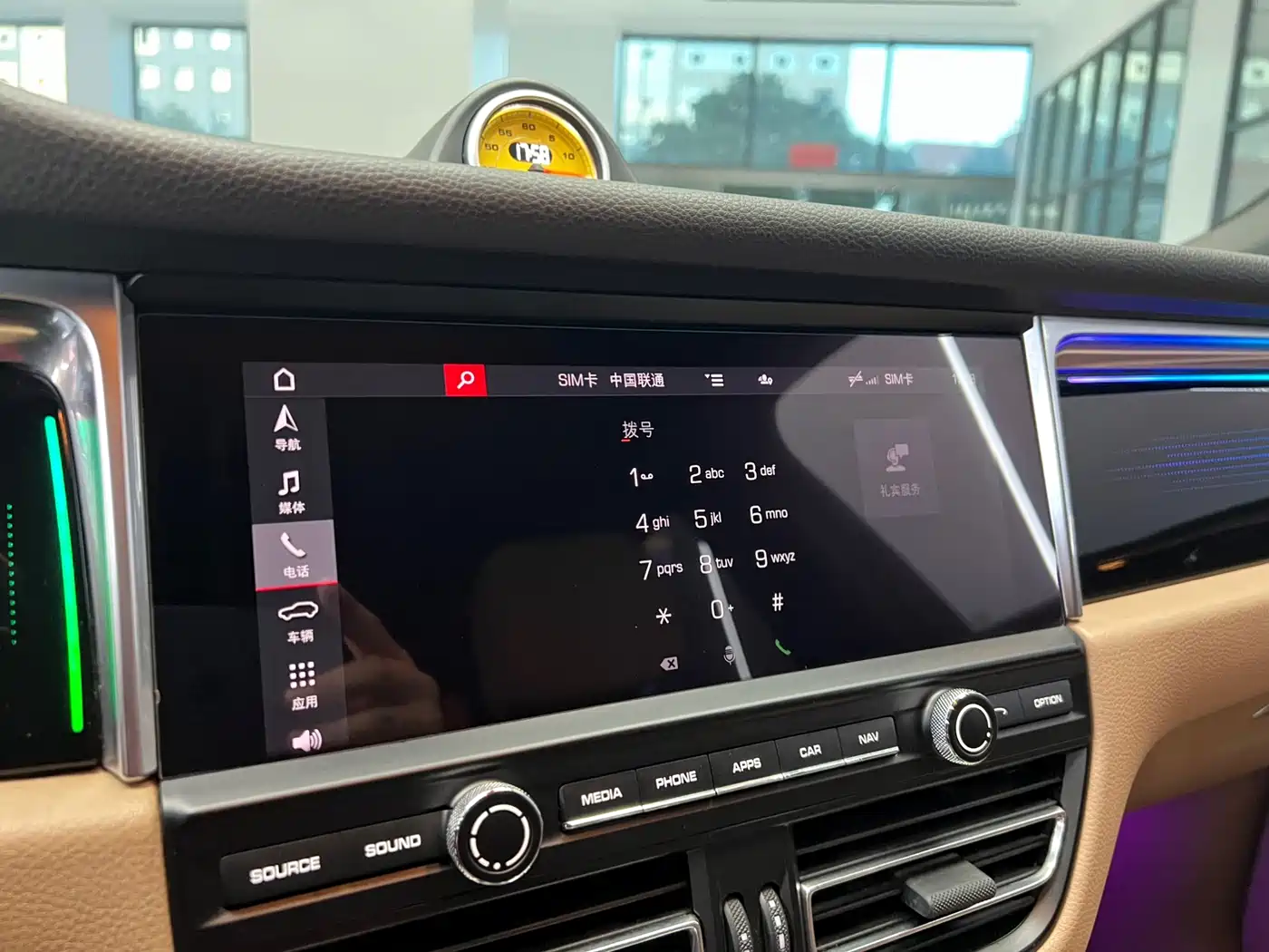 Porsche Macan 2018 Macan 2.0T фото 11
