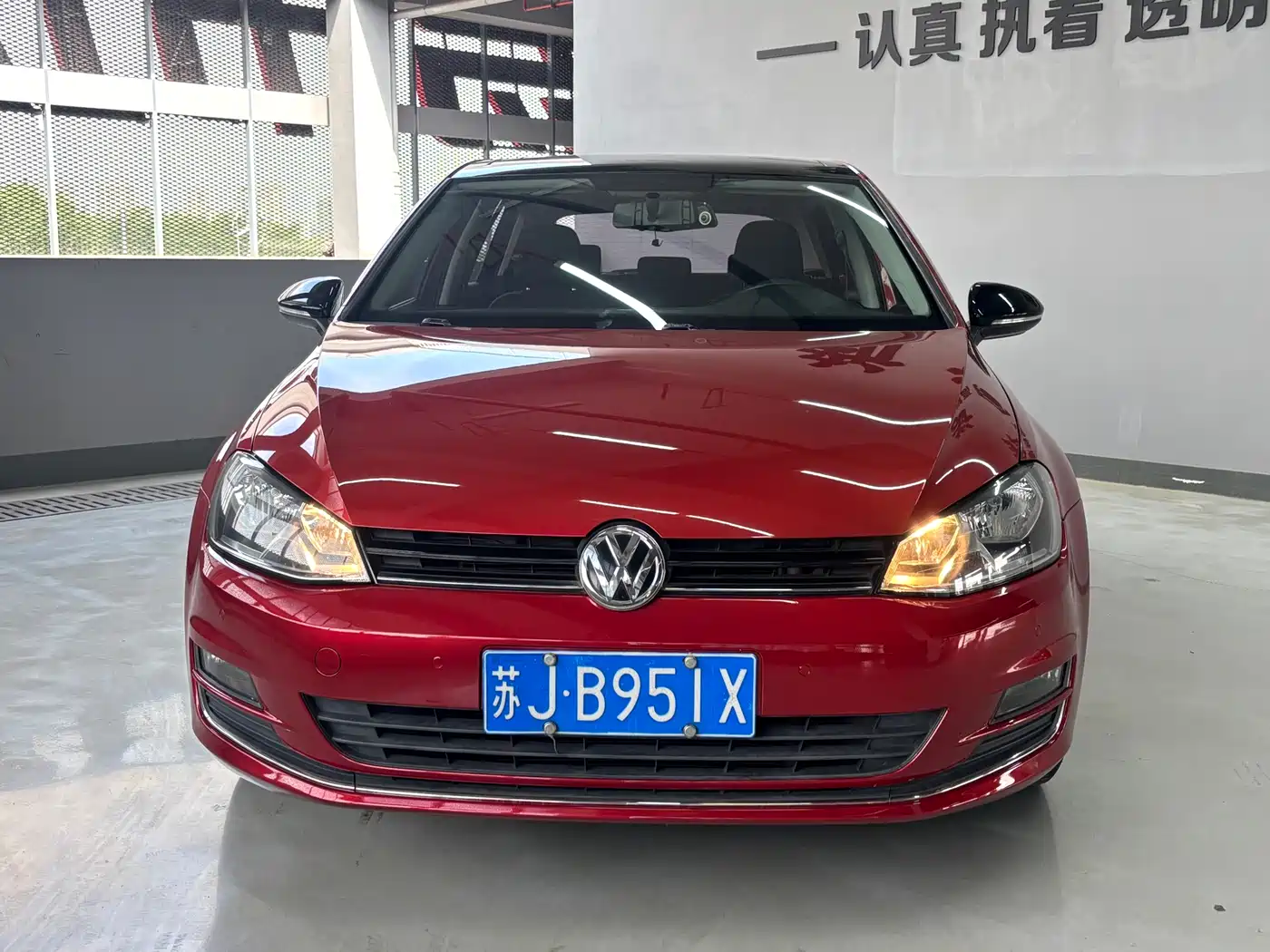 Volkswagen Golf 2017 230TSI Auto Comfort Millionth Anniversary Edition фото 2