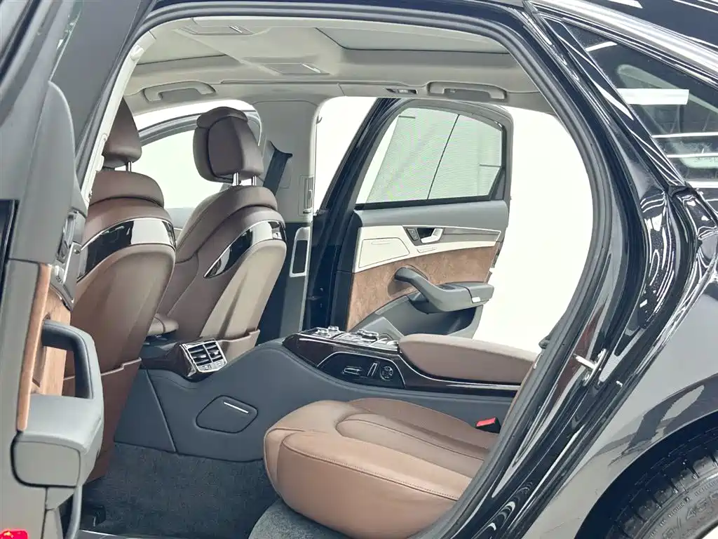 Audi A8 2014 A8L 45 TFSI quattro Luxury фото 6