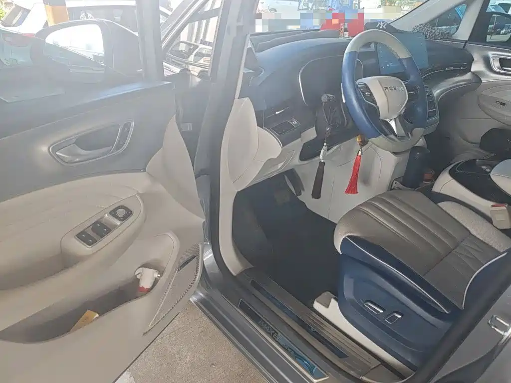 Roewe iMAX8 2023 2022 400TGI Gathering Edition