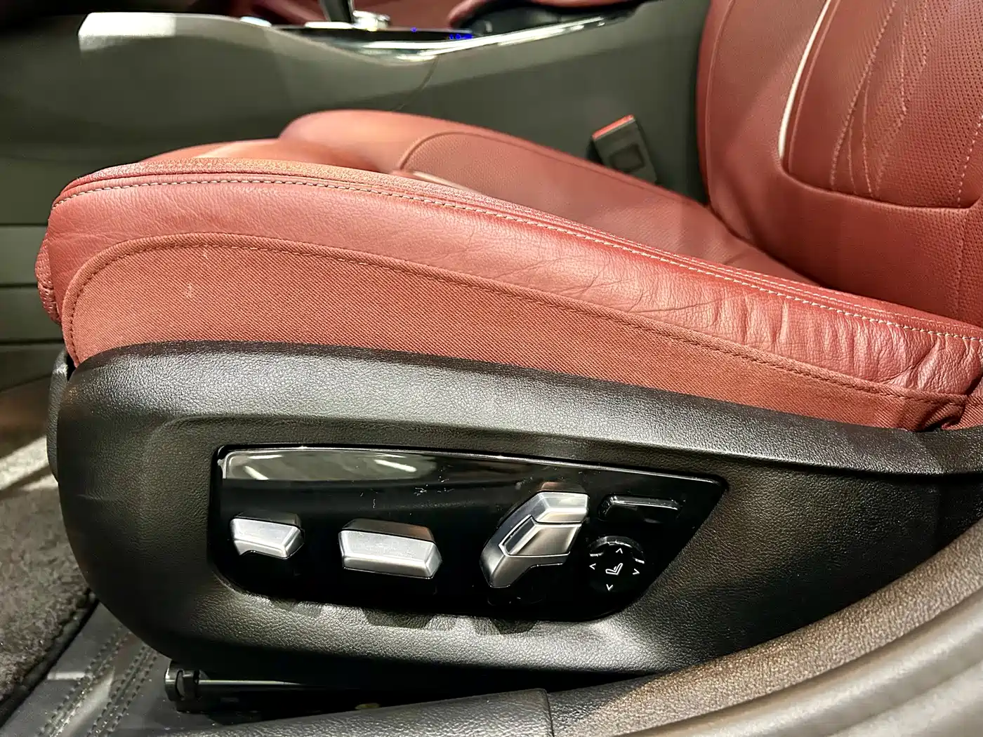 BMW 5 Series 2021 530Li Premium Luxury Package фото 43