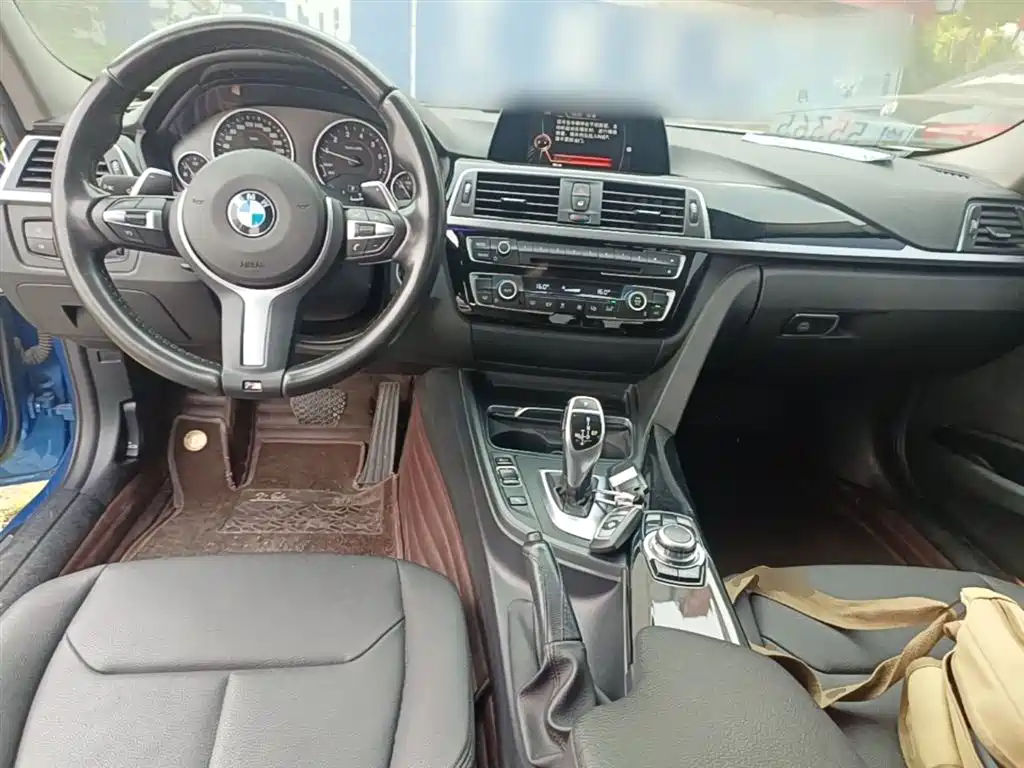 BMW 3 Series 2017 320Li M Sport фото 10