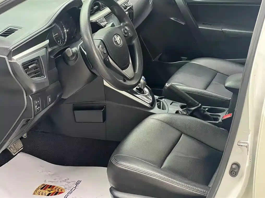 Toyota Levin 2016 Hybrid 1.8H GS E-CVT Elite Sunroof фото 7
