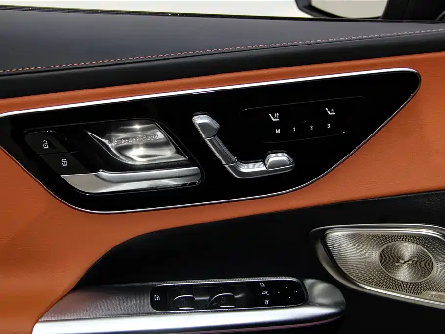 MERCEDES-BENZ GLC