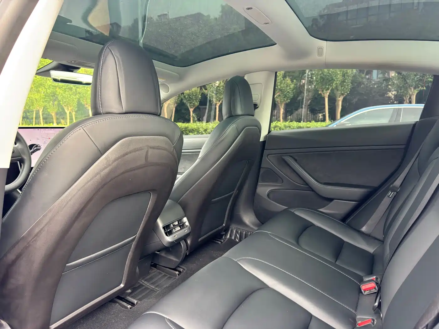 Tesla Model 3 (Import) 2020 2019 Long Range All-Wheel Drive Edition
