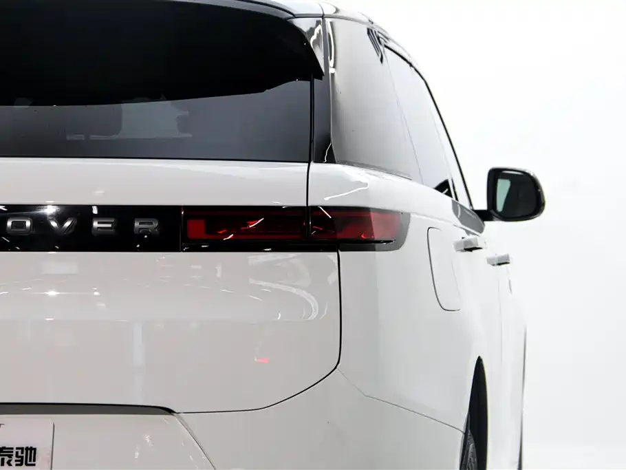 Land Rover Range Rover Sport 2023 400PS Dynamic SE фото 11
