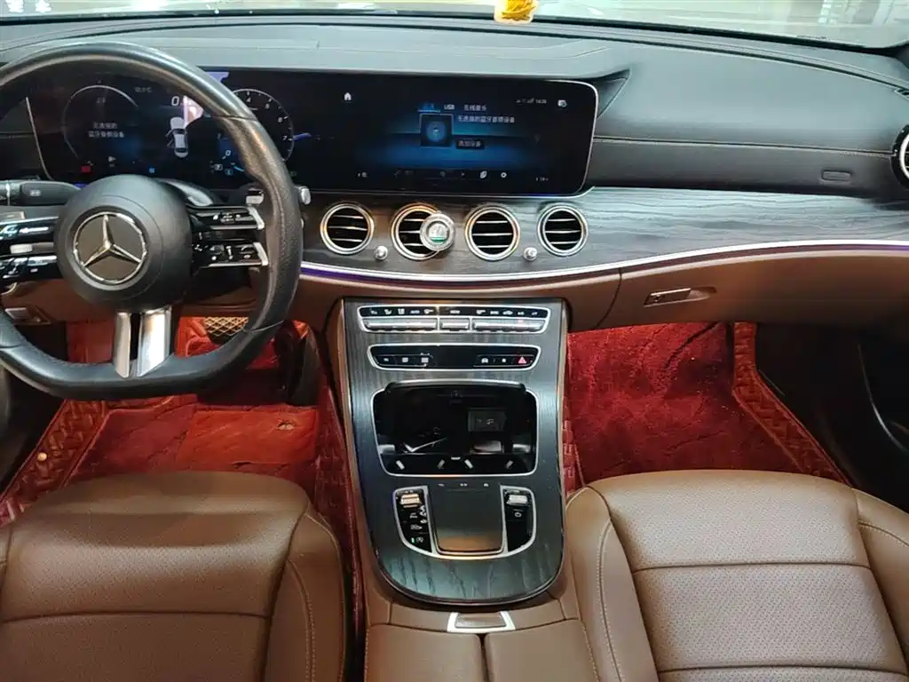 Mercedes-Benz E-Class 2021 E 300 L Sport Fashion фото 13