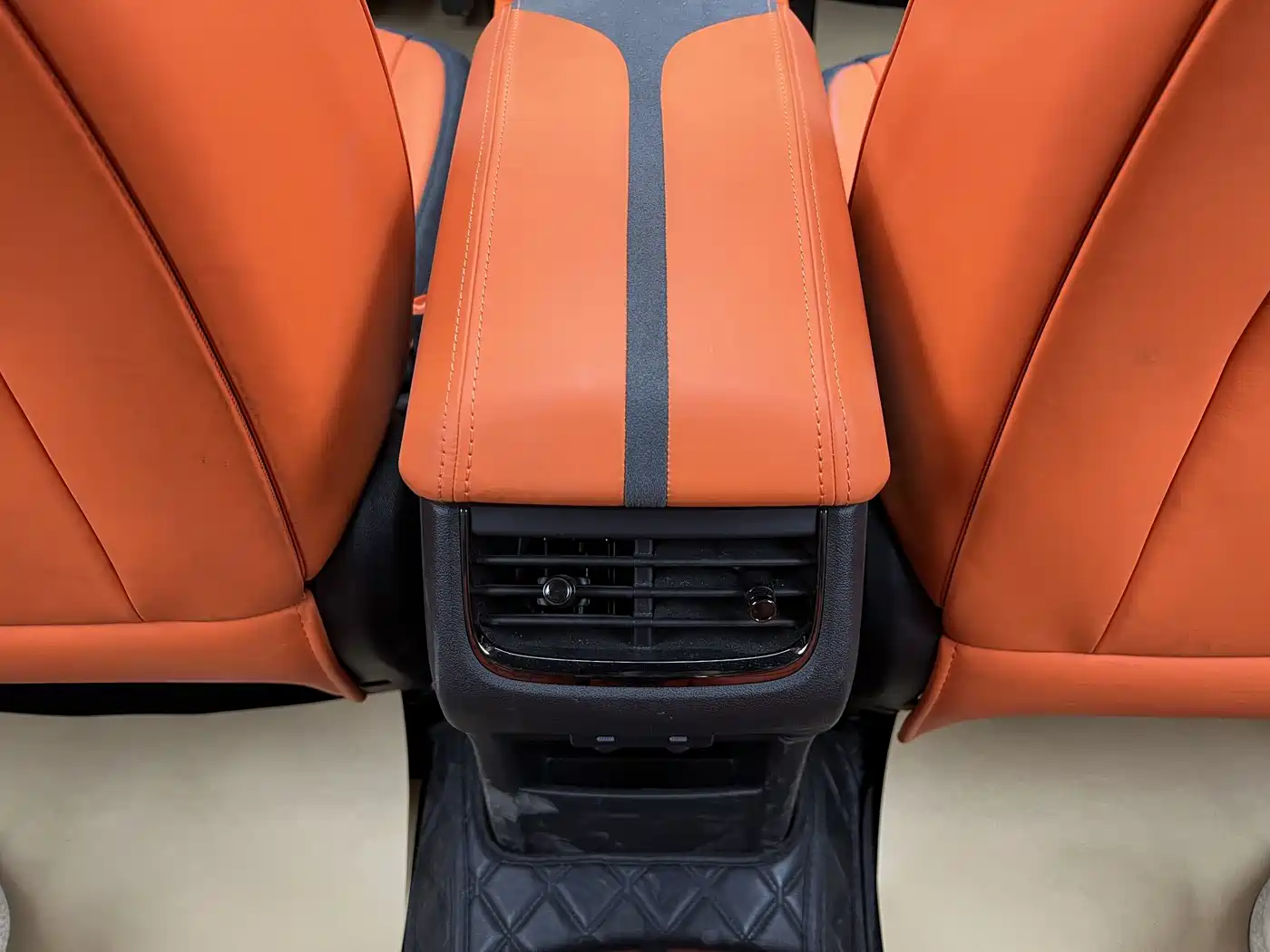 Crossboundary Auto Co-created Tank 300 2024 2023 2.0T Cyber Knight