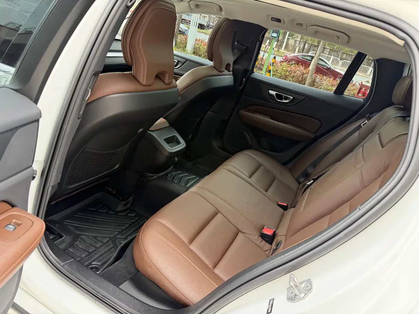 Volvo V60 2020 T4 Momentum Luxury фото 6