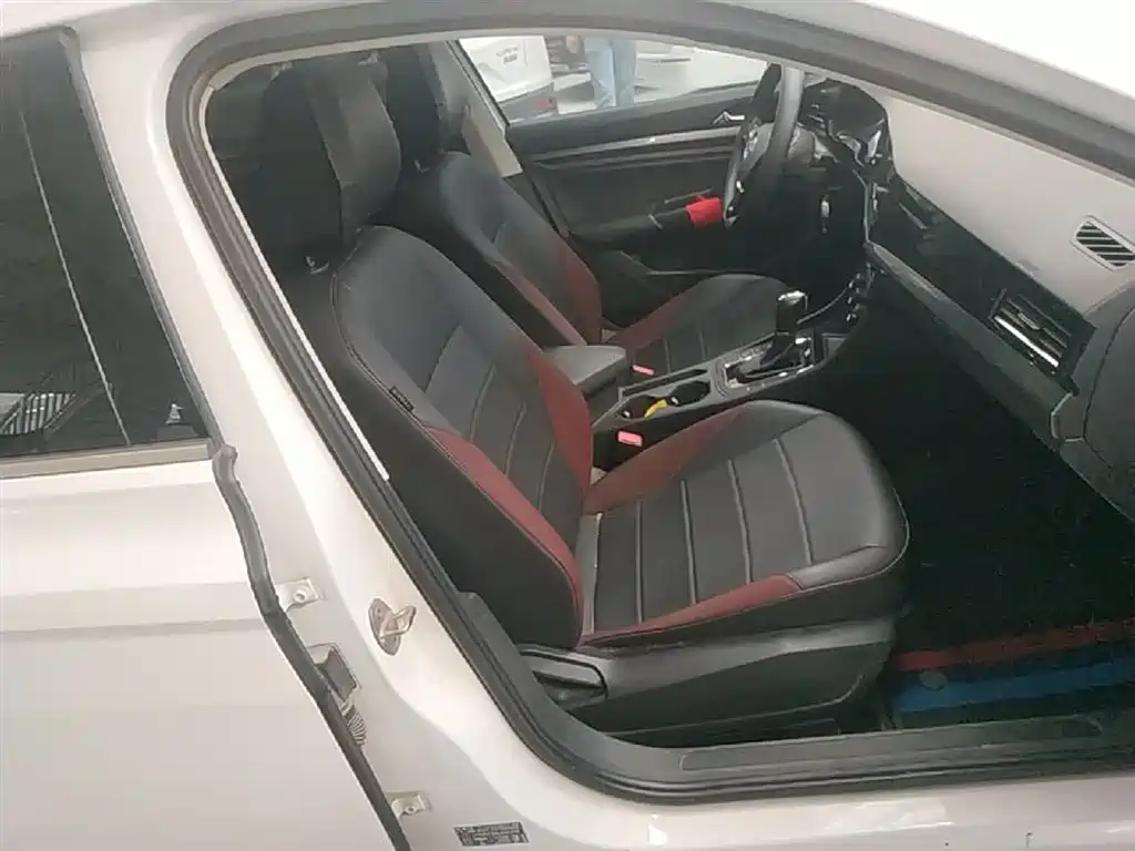 Volkswagen Bora 2020 1.5L Automatic Comfort фото 25