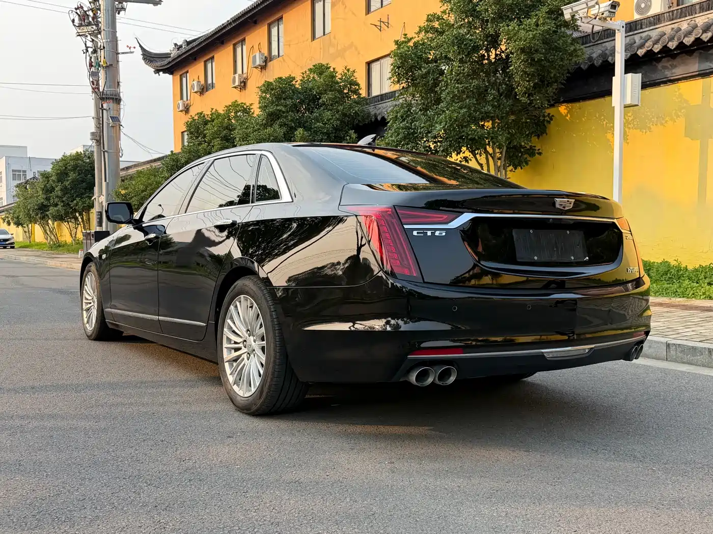 CADILLAC CT6