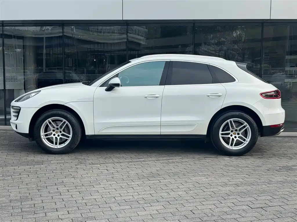 Porsche Macan 2014 Macan 2.0T фото 2