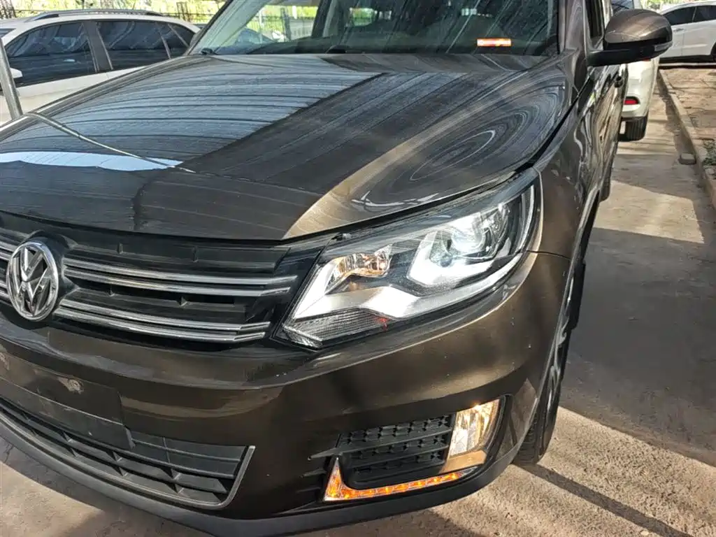 Volkswagen Tiguan 2015 1.8TSI Automatic 2WD Highline фото 24