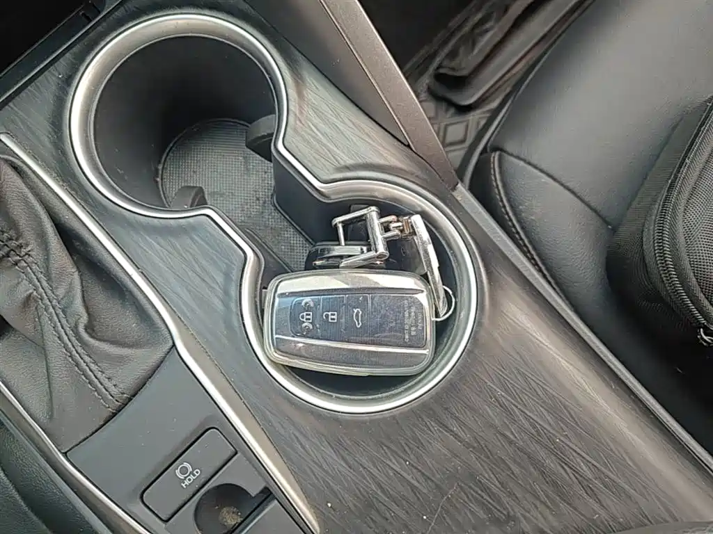 Toyota Camry 2021 2.0G Luxury Edition фото 9