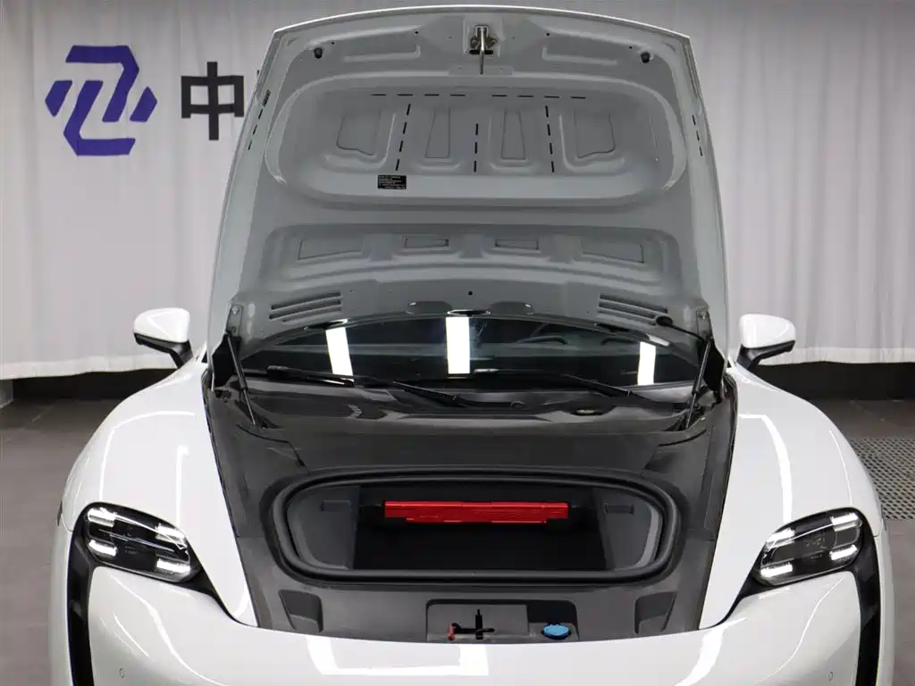 Porsche Taycan 2020 Taycan фото 29