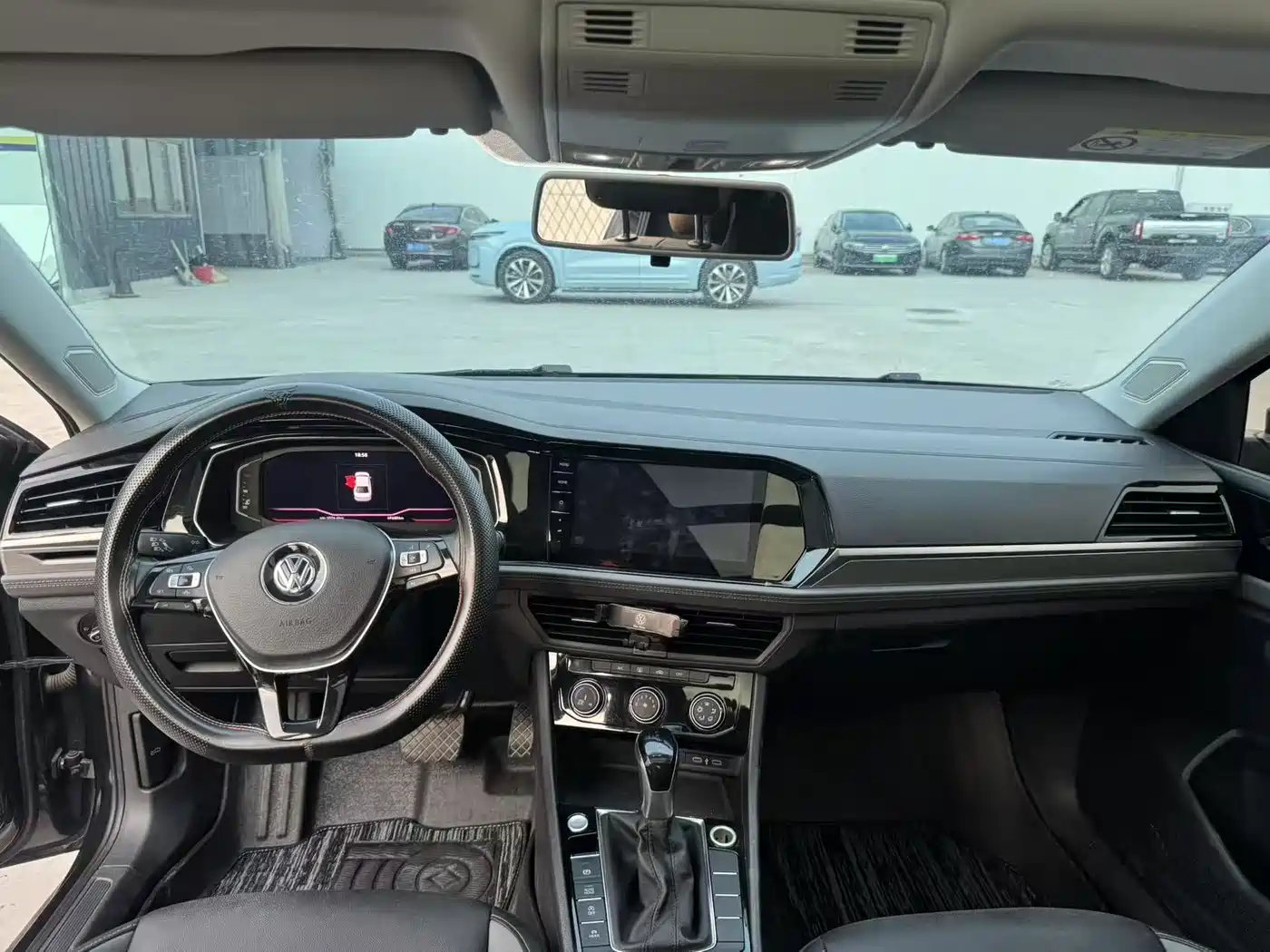 Volkswagen Sagitar 2022 280TSI DSG Surpassing Edition фото 7