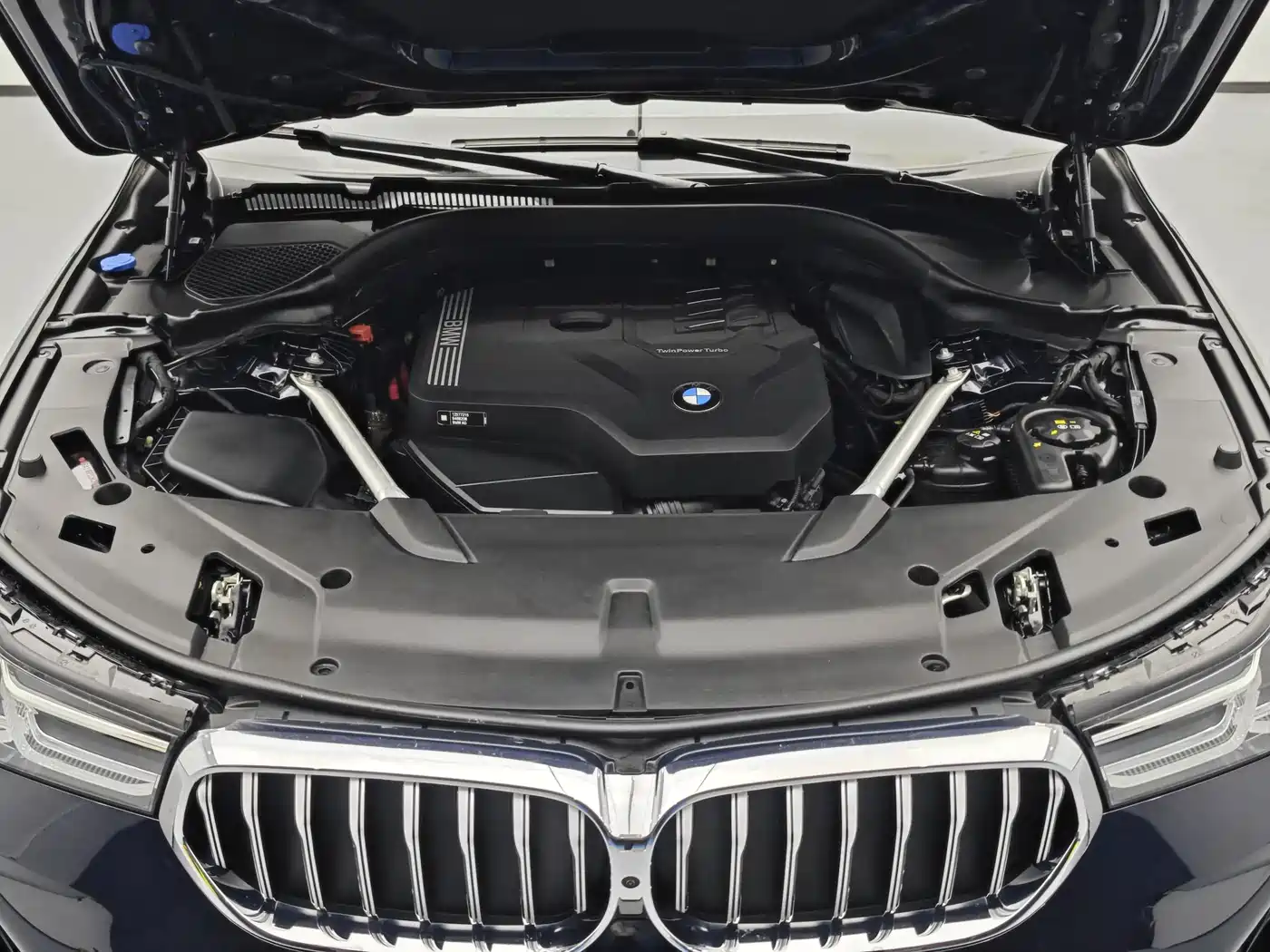 BMW 6 Series GT 2022 Model 630i M Sport Package фото 11