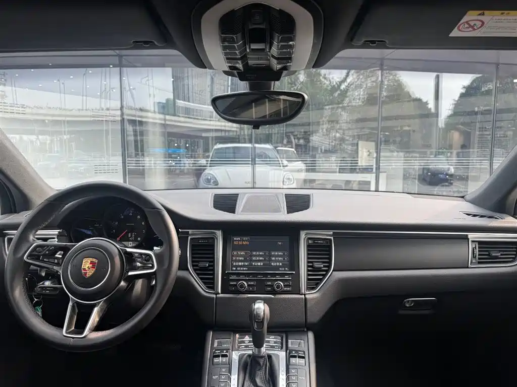 Porsche Macan 2014 Macan 2.0T фото 15