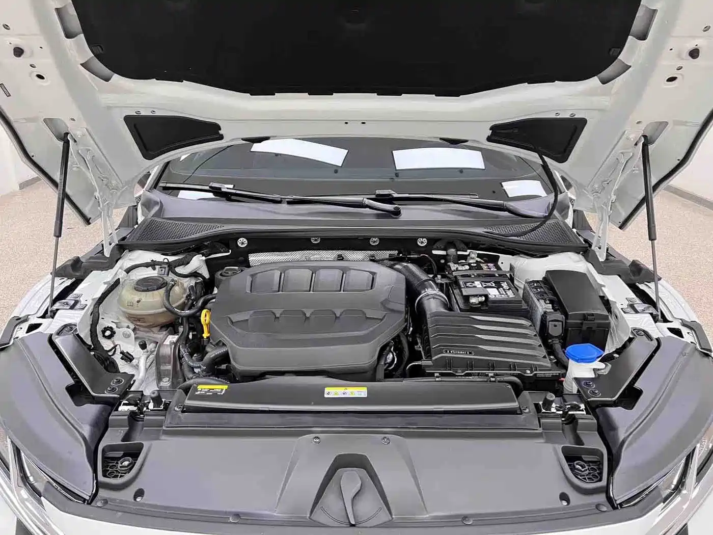 Volkswagen FAW-Volkswagen CC 2025 2024 380TSI Eye-catching Edition