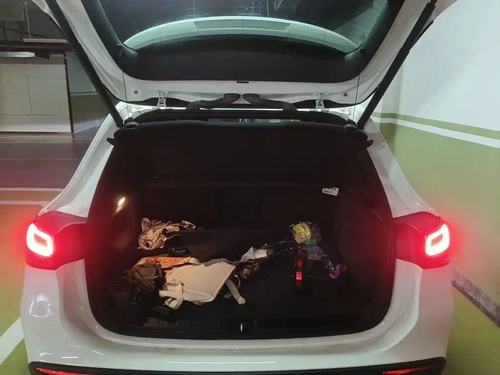 Mercedes-Benz GLA 2023 2023 GLA 220