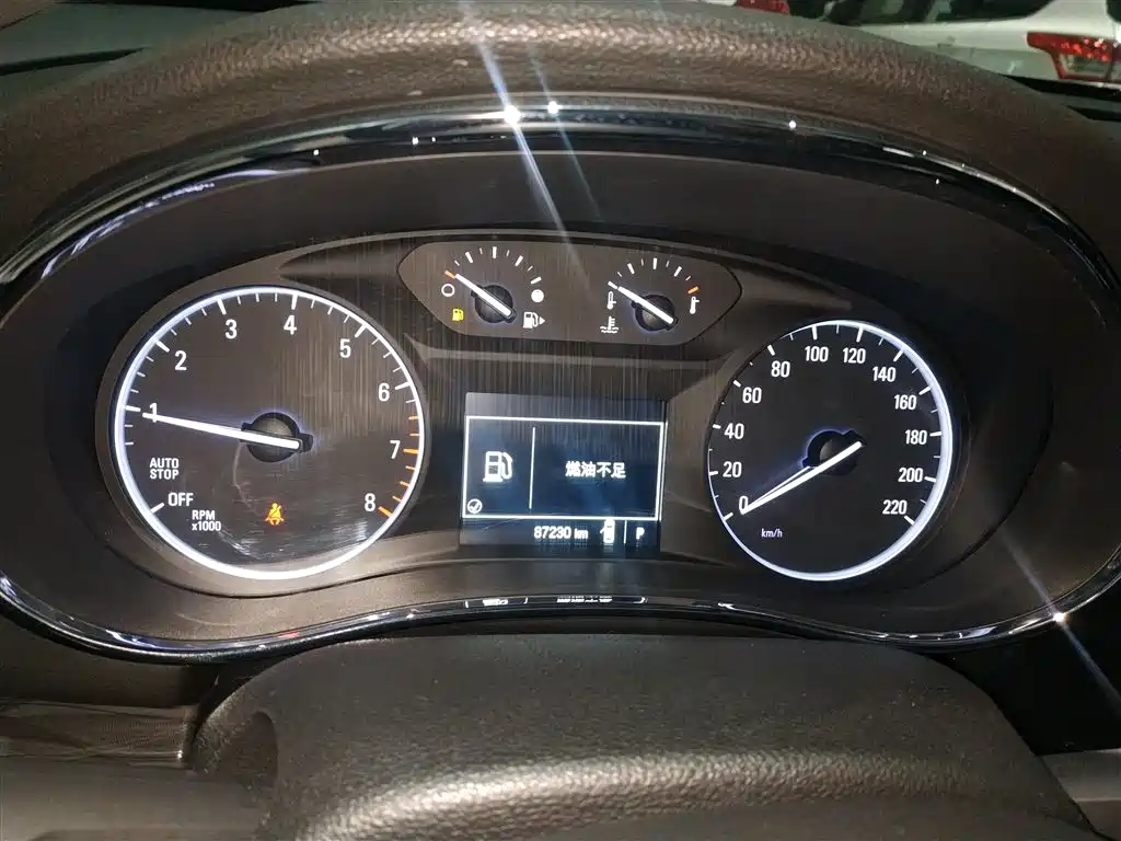 Buick Encore 2016 18T Automatic 2WD Urban Leading фото 12