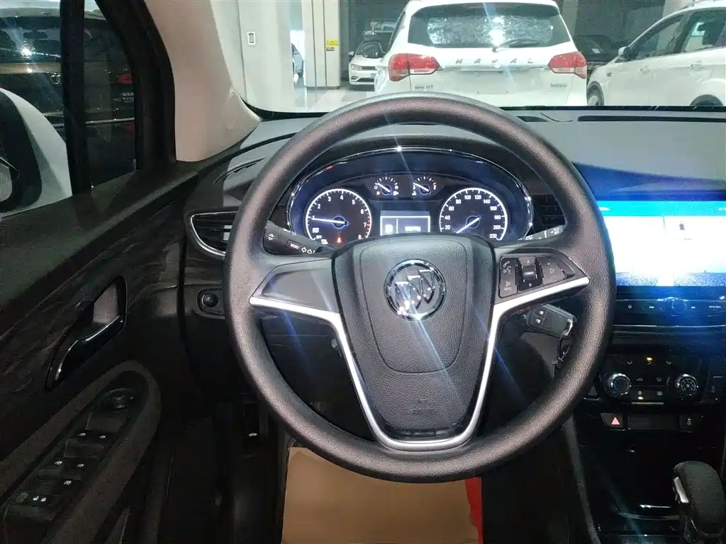 Buick Encore 2016 18T Automatic 2WD Urban Leading фото 11