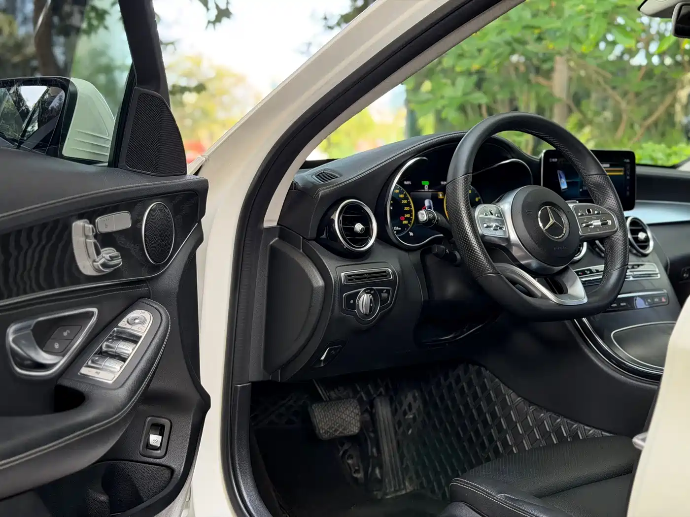 Mercedes-Benz C-Class 2020 C 260 L Sport фото 6