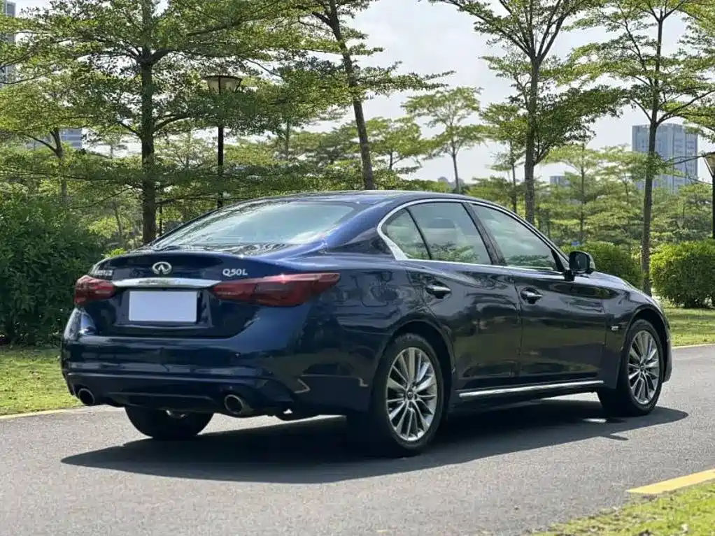 Infiniti Q50L 2019 2018 2.0T Premium Edition China V