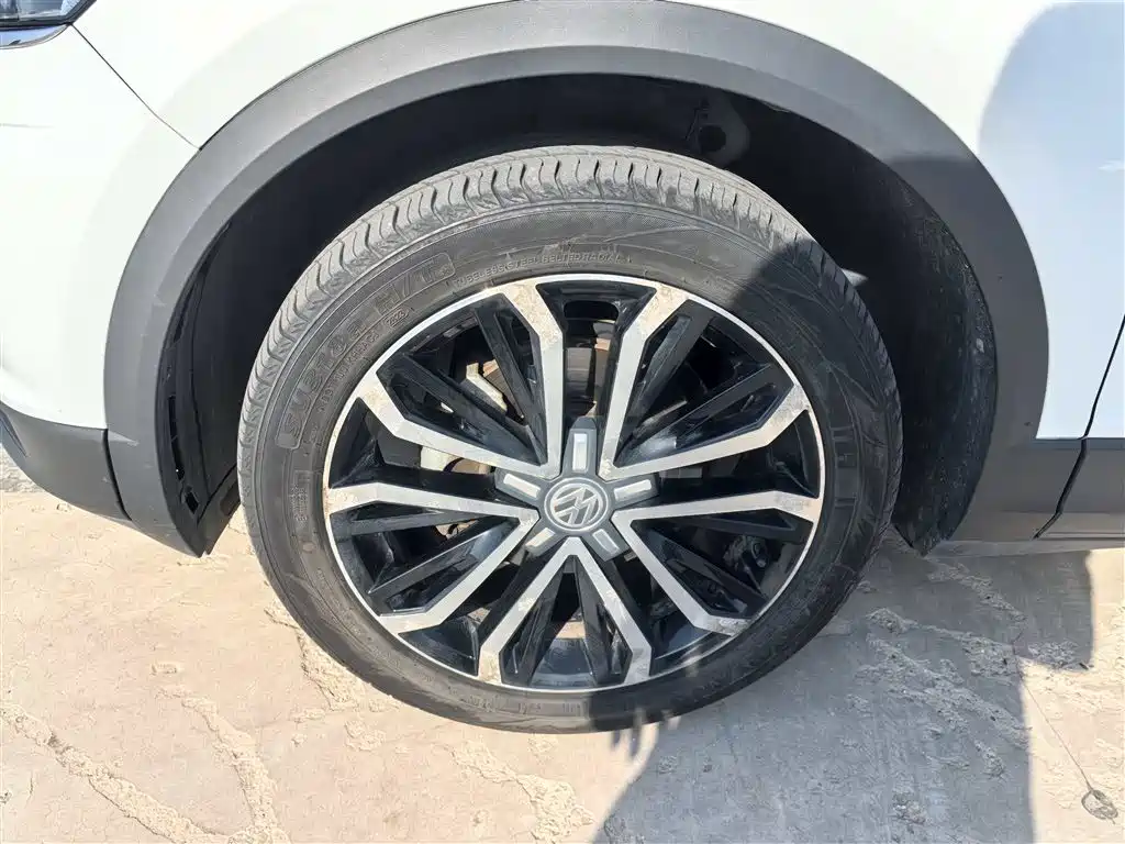 Volkswagen T-ROC 2018 280TSI DSG 2WD Comfort (China V) фото 15