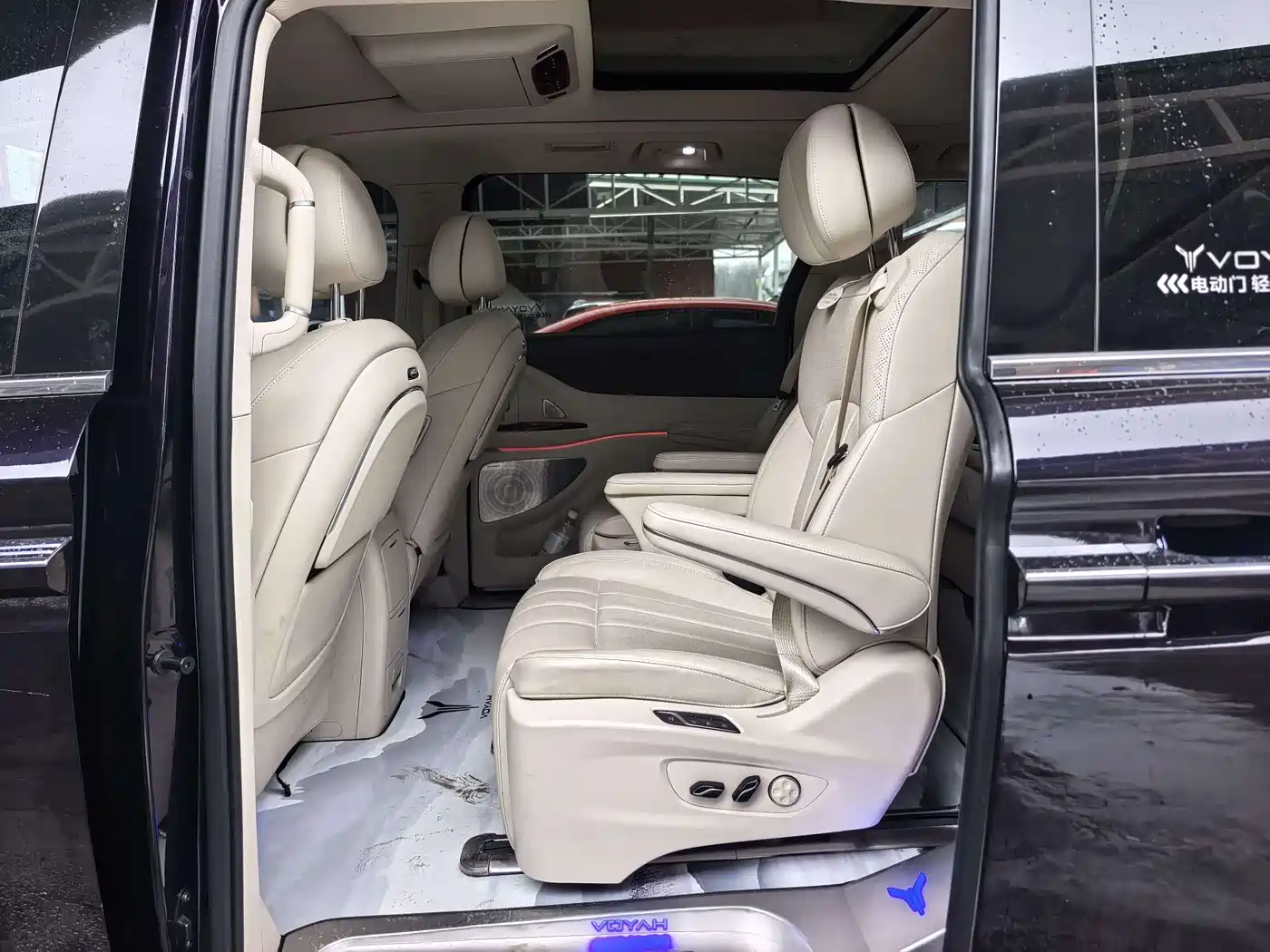 Voyah Auto Voyah Dreamer 2024 PHEV Extended Range Premium Edition фото 7