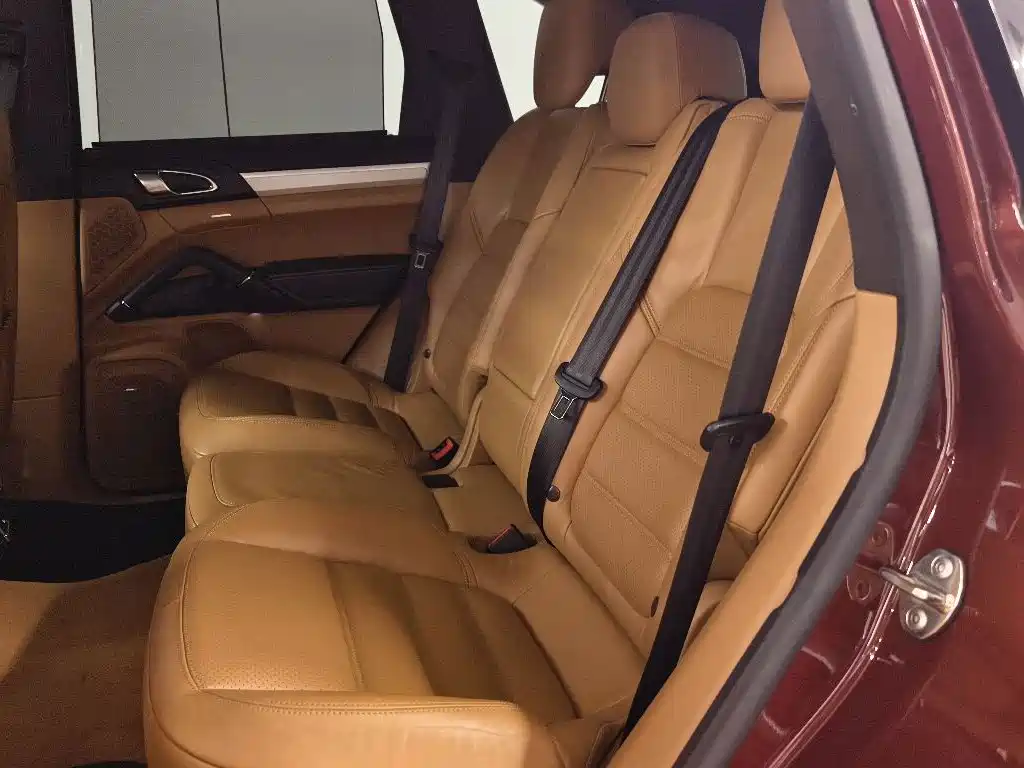 Фото 9 - Porsche Cayenne