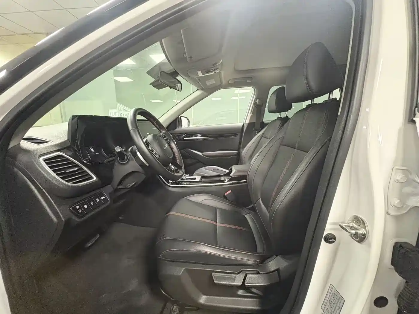 Kia KX3 Smart Run 2021 1.5L CVT Renewal Edition фото 5