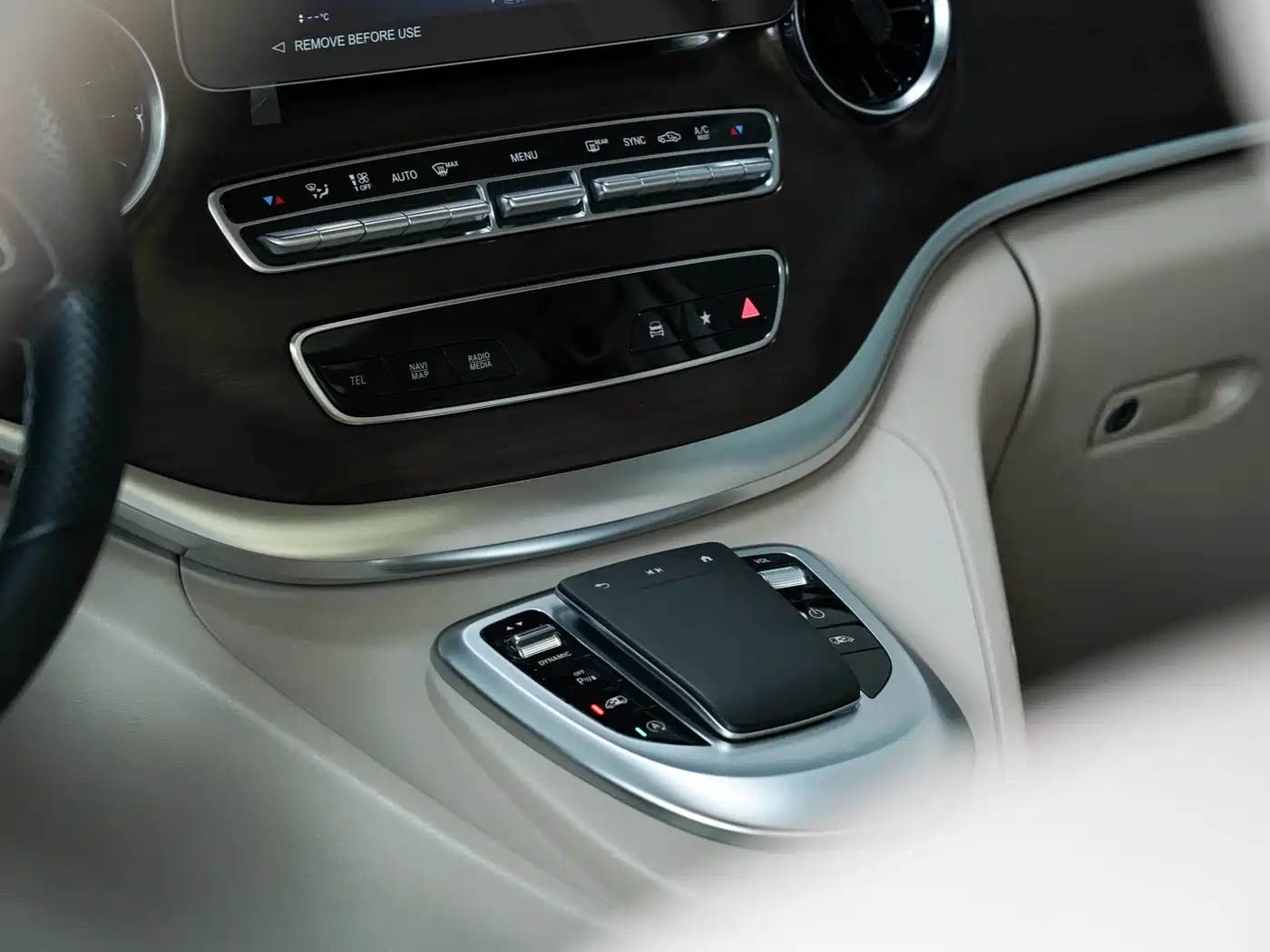 Mercedes-Benz V-Class 2022 V 260 Pilot Edition фото 16