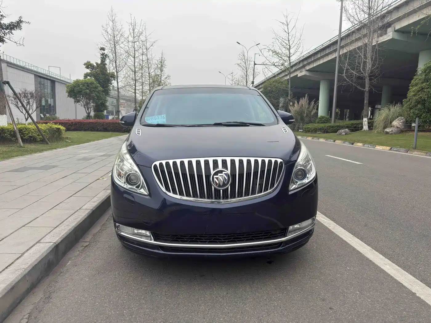 Buick GL8 2011 3.0L XT Luxury Business Flagship фото 2