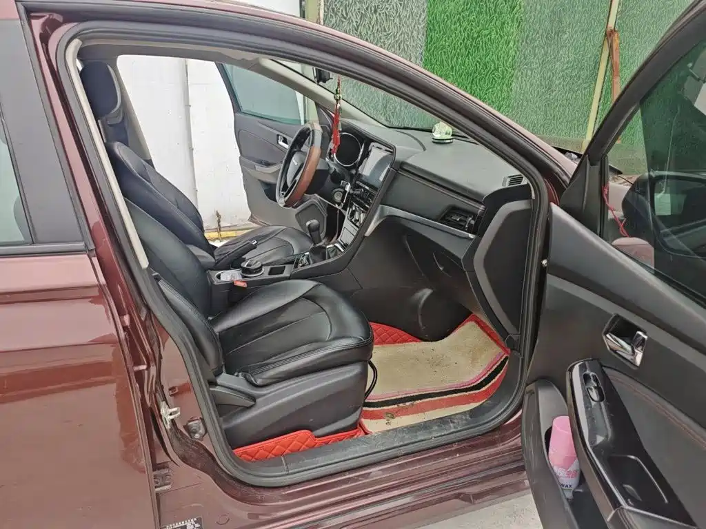 Venucia T70 2018 2018 1.6L Manual Smart Fun Edition