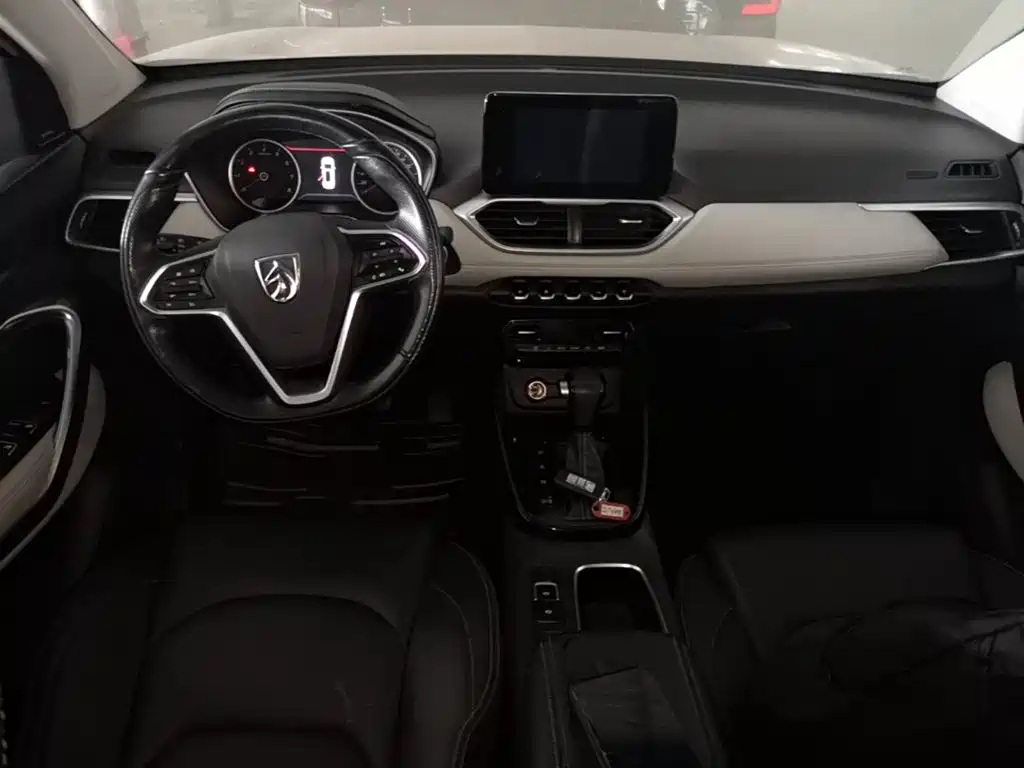 Baojun 530 2018 2018 Model 1.5T DCT Flagship (China V)