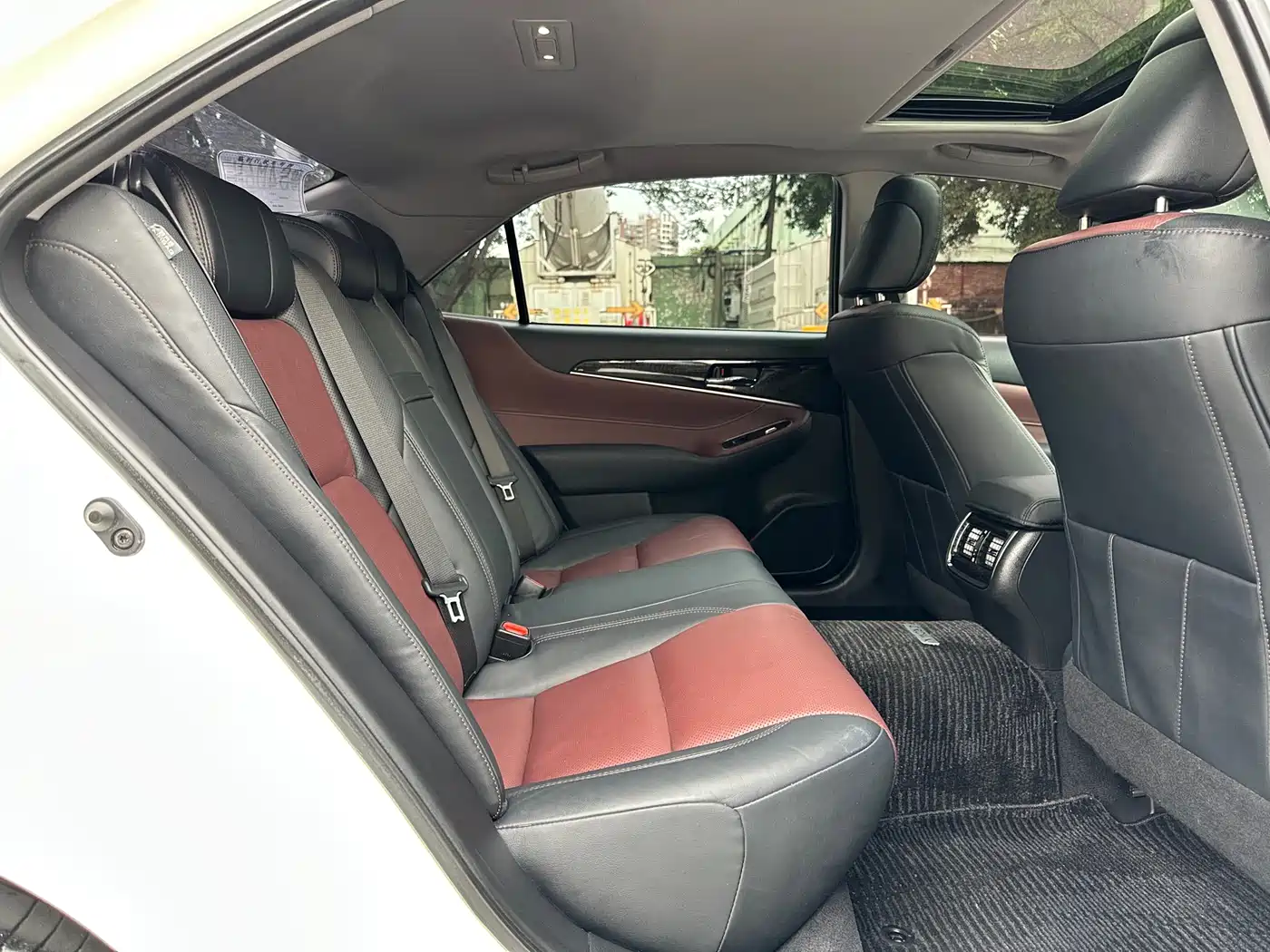 Toyota Crown 2018 2.0T Sport Edition фото 7