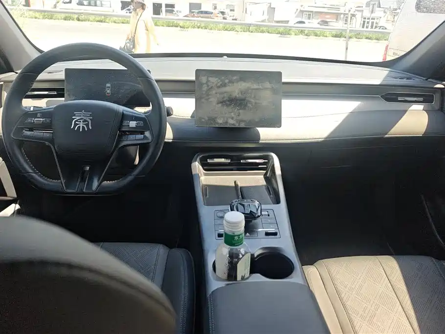 BYD Qin PLUS 2025 DM-i Smart Drive 55KM Leader фото 12