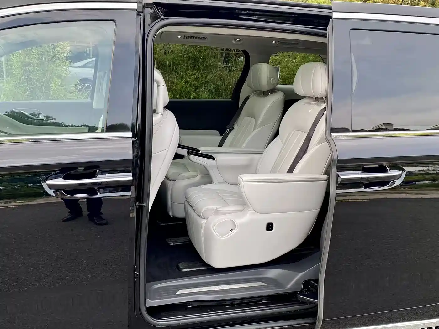 Voyah Auto Voyah Dreamer 2025 PHEV 4WD Kunpeng Premium Edition фото 5