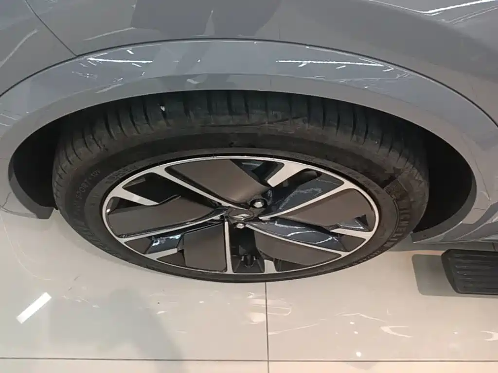 Li Auto Li Xiang L9 2026 2025 Ultra Smart Renewal Edition