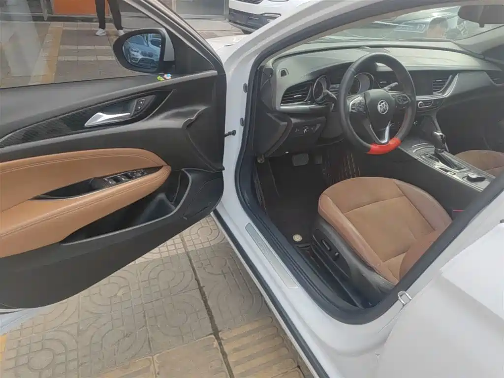 Buick Regal 2019 20T Elite China VI фото 16